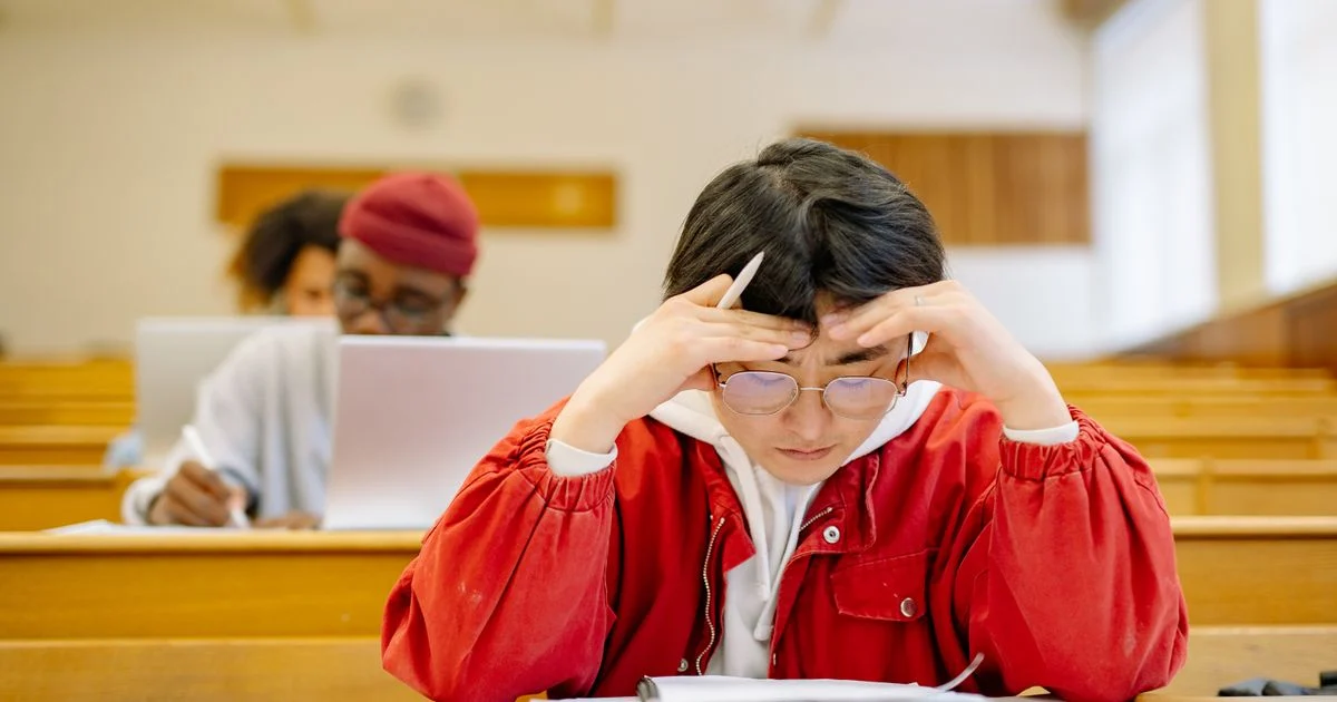 Tips Menghadapi Tugas Kuliah yang Menumpuk dengan Efektif